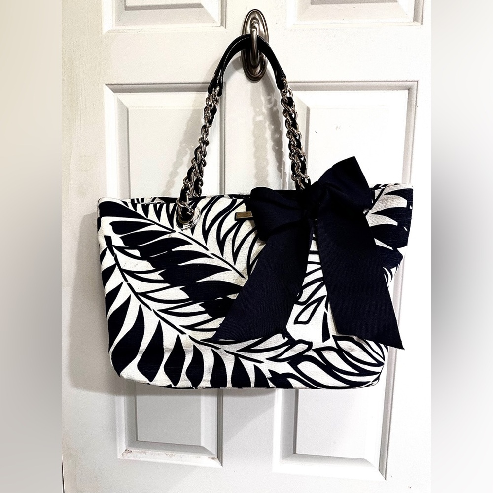 Kate Spade tropical leaf print large shoulder bag w/ bow in navy & white EUC